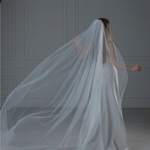 Elegant White Cathedral Bridal Veil